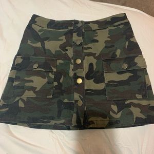 🔥fashion nova army skirt